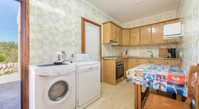 Коттедж с 4 комнатами Villa Canescandeu