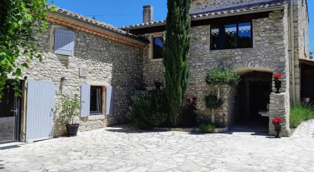 Chez Elles, Prenota Hotel Hotel a Alvernia con parcheggio, Parcheggio