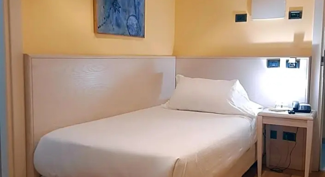 Одноместный номер Standard Hotel Chiaraluna