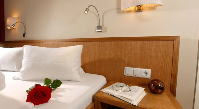 Hotel Garni Maria Theresia - Official Ötztal Summer Card Partner, Забронировать Отель СПА-отели Тироля, SPA-услуги