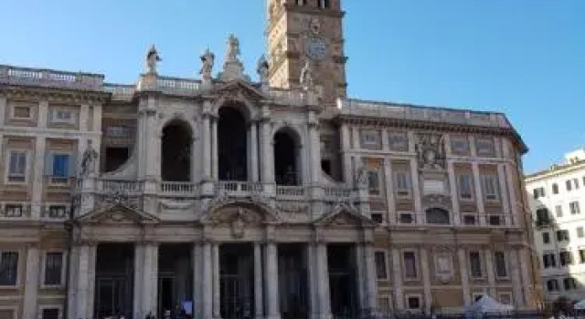 Guest house Hello Roma, Забронировать Гостевой дом Отели Рима с парковкой, рядом с Станция метро Manzoni, Парковка