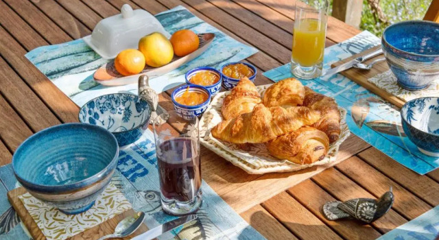 Les Prunelliers, Book Bed and Breakfast Rambouillet 