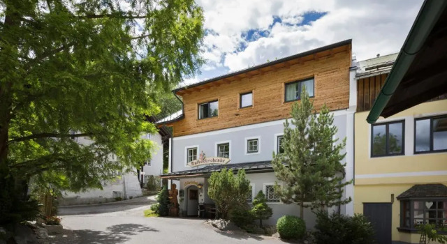 Апартаменты с 4 комнатами Das Dorf in der Stadt