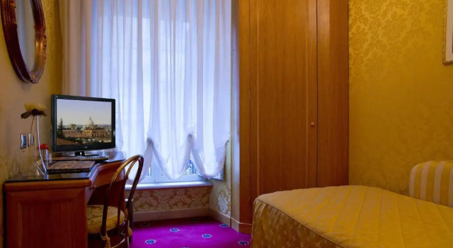 Одноместный номер Standard Marcella Royal Hotel - Rooftop Garden