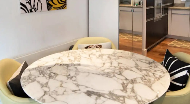 Modern 2 Bedroom With Balcony Near Oxford Street, Забронировать Отель Вестминстер Лондон, рядом с Вестминстерский университет