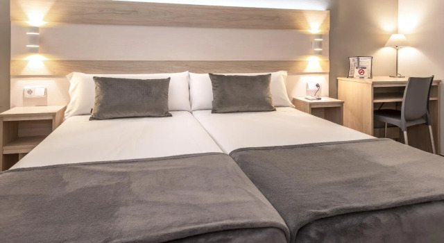 Двухместный номер Standard Hotel Catalunya Express