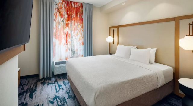 Люкс c 1 комнатой Fairfield by Marriott Inn & Suites Worcester Auburn
