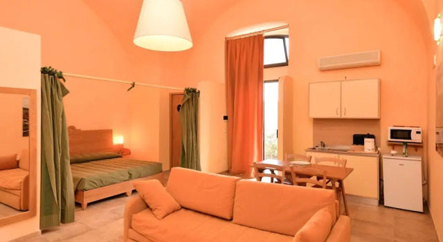 Comfy Apartment in Gagliano del Capo With Swimming Pool