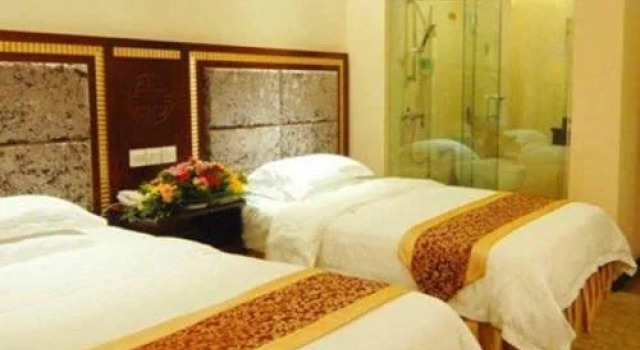 Jinrui Garden Hotel, Prenota Hotel Hotel a Sichuan con parcheggio, Parcheggio