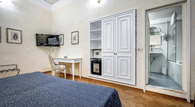 Полулюкс Hotel Alessandra
