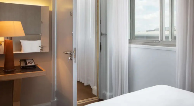 Номер Connecting семейный Hilton Leeds City