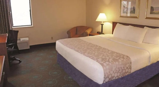 Номер Standard La Quinta Inn by Wyndham Omaha Southwest