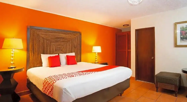 Номер Deluxe OYO Hotel Hacienda Don Luis