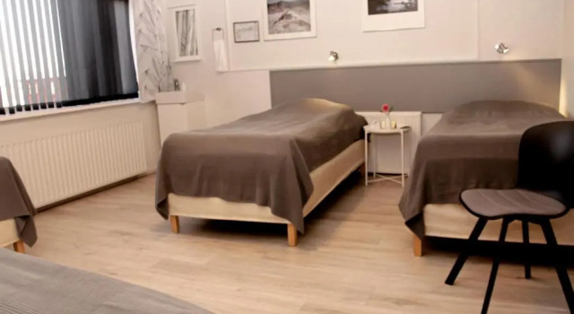 Трёхместный номер Standard B&B Guesthouse - Bed and Breakfast Keflavik Centre