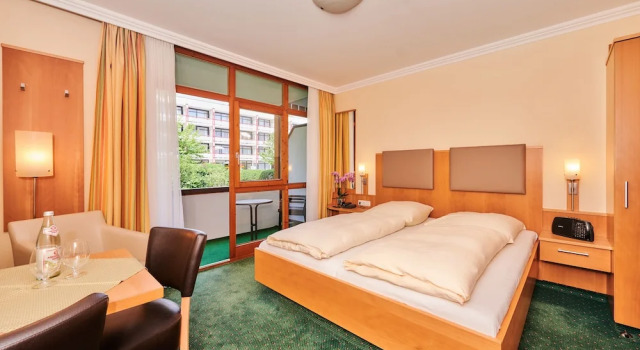 Апартаменты с балконом City Appartementhotel