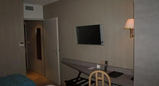 Трёхместный номер Superior Logis Hotel NIMOTEL