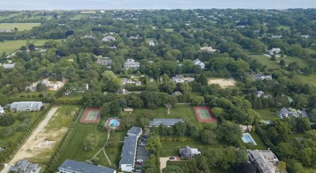 Run of House East Hampton House Resort