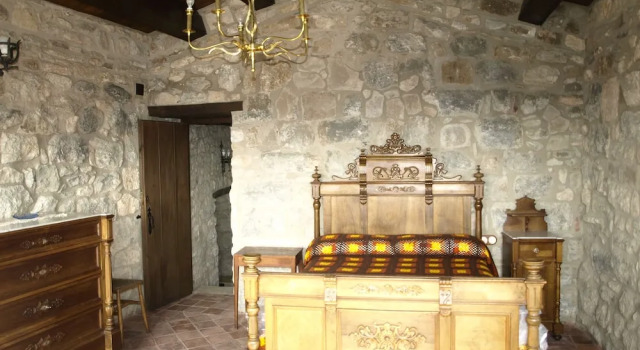 Castell de Llaés, Reservar Hotel Ripoll Ripolles