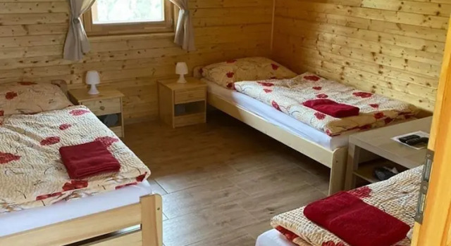 Chata pri Jazere 1 - Lake Side Cottage, Rezervovat Rekreační dům Hotely v Trnavský kraj s parkováním, Parkování