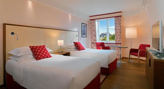 Deluxe Twin room Sheraton Salzburg Hotel