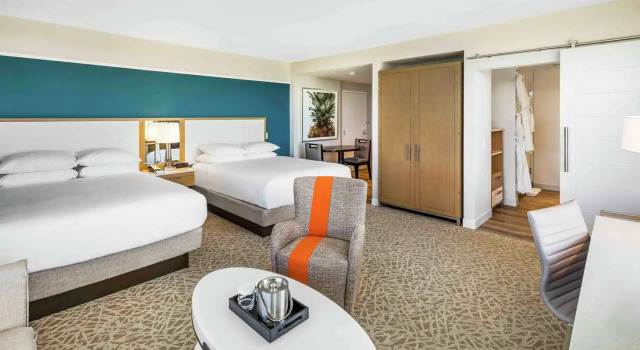 Четырёхместный полулюкс Hilton Miami Dadeland