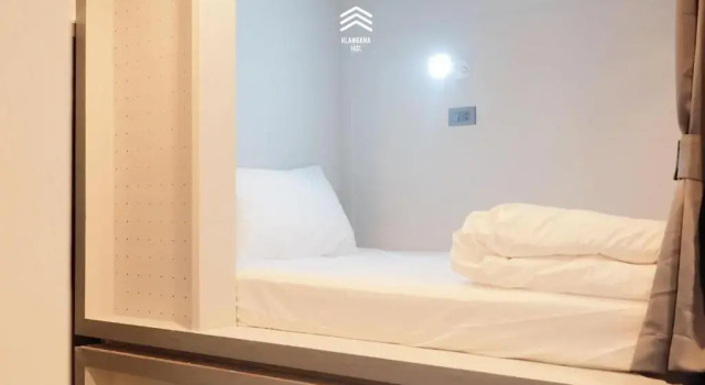 Кровать в общем номере (женский номер) Hlangkha Hostel - หลังคา โฮสเทล