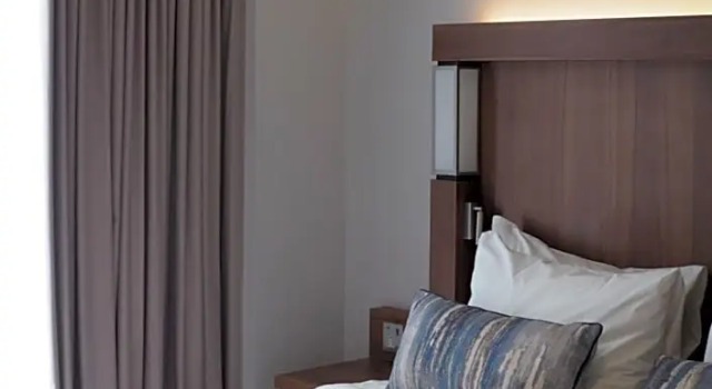 Номер Premier Courtyard by Marriott London Heathrow Airport