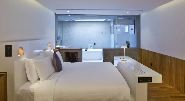 Номер Deluxe с балконом и с видом на море Xiamen Hotel Wind