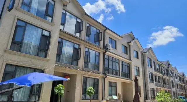 Anji Chuanqi Homestay, Prenota Hotel Huzhou Zhejiang
