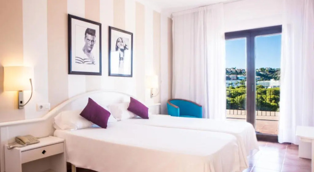 Двухместный номер Standard с балконом Hotel Navia Santa Ponsa