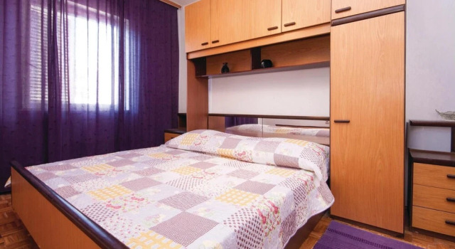 Amazing Home in Vodice With Wifi and 1 Bedrooms, Забронировать Отель Отели Водице 3 звезды, рядом с Пристань для яхт ACI Водице, 3*
