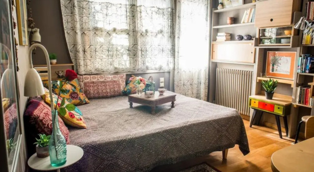 Living Like in a Cottage in the Center of Athens, Забронировать Дом для отпуска Виллы Афины, рядом с Театр Каролос Коун "Театрон технис", Вилла