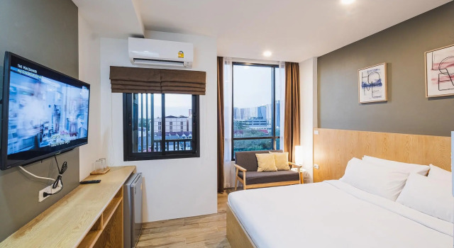 Viva Hotel, Varaa Hotelli Hotellit North-Eastern Thailand pysäköinnillä, Pysäköinti