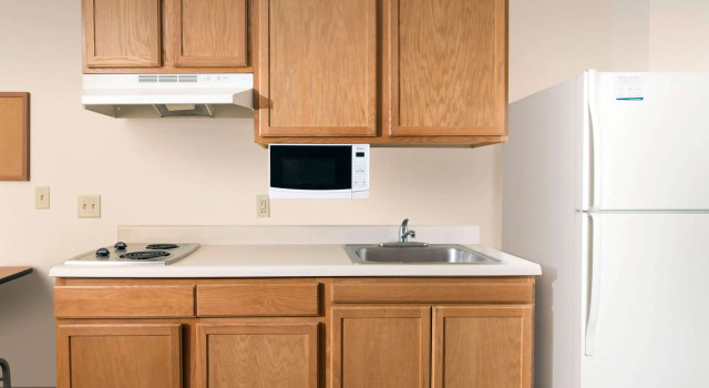 Четырёхместный номер Standard WoodSpring Suites Odessa