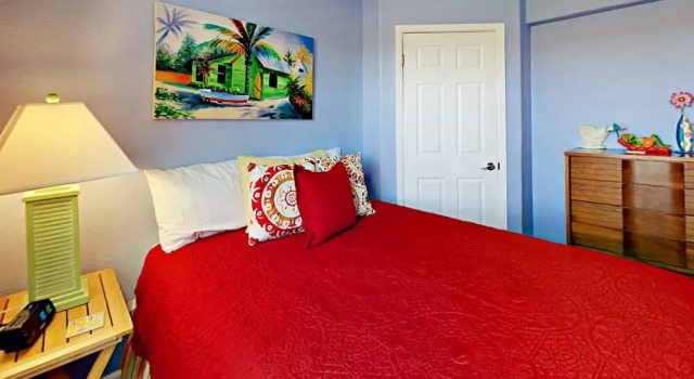 Split Level Stunner in Port Aransas by RedAwning