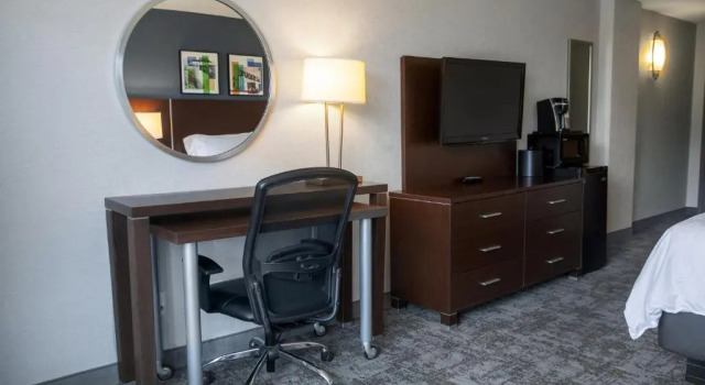 Двухместный номер Deluxe Holiday Inn Sioux Falls-City Center by IHG