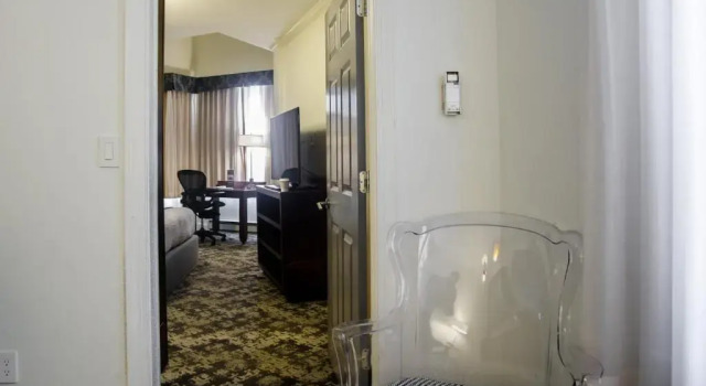 Люкс Chestnut Hill Hotel