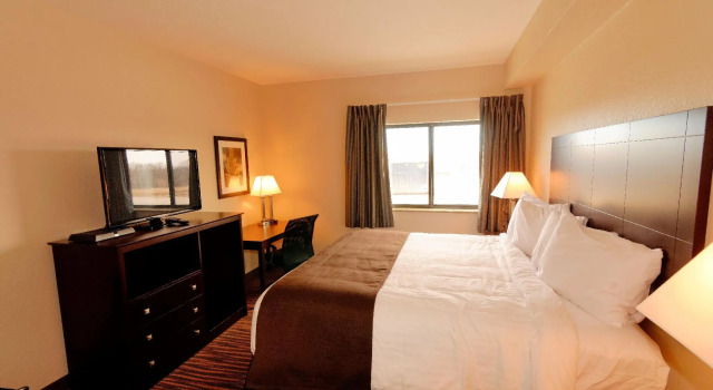 Двухместный номер Standard Cobblestone Inn & Suites - Denison | Oak Ridge