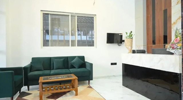Hotel City Center Executive Magarpatta