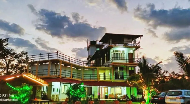 STAYMAKER BlackBuck Adventures, Rezerwuj Hotel Hotele w Bangalore z basenem, Basen