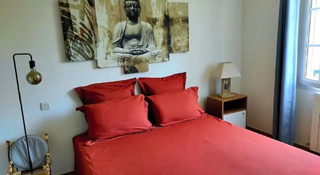 Chambres d'Hôtes et Table d'Hôte Vegan Les Jardins de la Meyne, Rezerwuj Hotel Hotele w Vaucluse z basenem, Basen