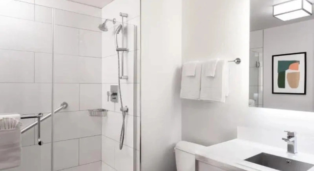 Четырёхместный номер Standard с балконом Holiday Inn - Chicago Dwtn - The Mart by IHG