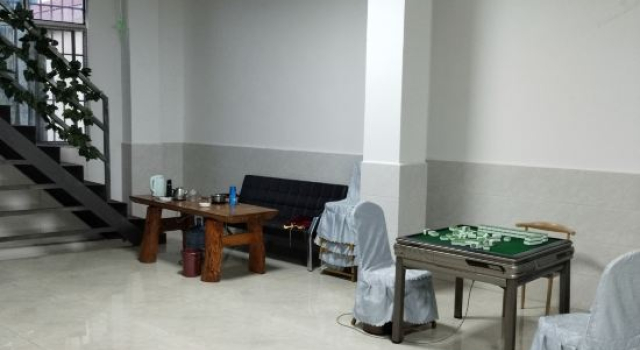 Panzhou Taihong Homestay, Rezerwuj Hotel Hotele w Guizhou z parkingiem, Parking