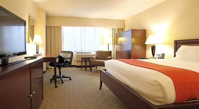 Двухместный люкс Ramada by Wyndham Minneapolis Airport/Eagan
