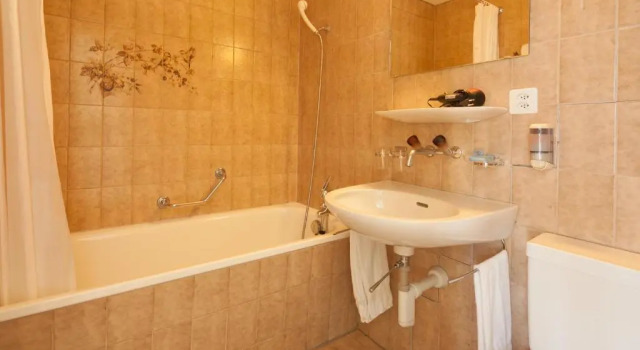 Трёхместный номер Hotel Central Continental