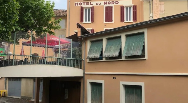 Hotel du Nord, Book Hotel Hoteller i Rhône-Alps med parkering, Parkering