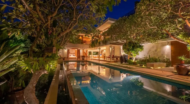 Вилла с 3 комнатами Villa Champa - Family Friendly Accessible villa inc Pool Fence and Car and Driver