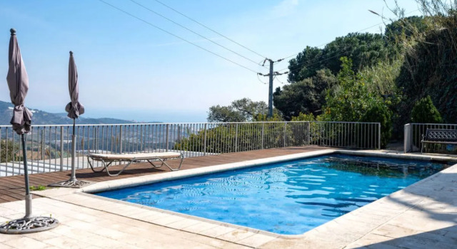 Apartment Irule Sant Cebrià de Vallalta, Rezervați Apartament Sant Cebria de Vallalta 