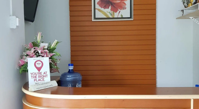 Chatchawan Apartment, Varaa Huoneisto Hotellit North-Eastern Thailand pysäköinnillä, Pysäköinti