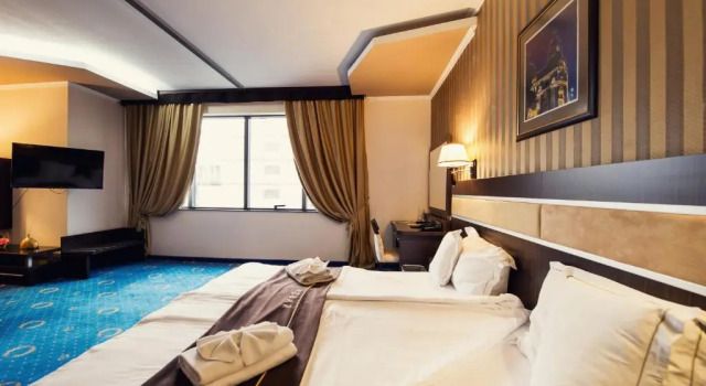Полулюкс Grand Hotel Hebar